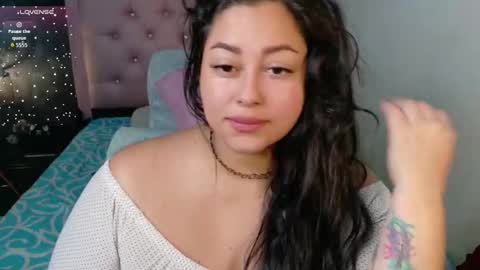 Snapshot of spelleyes01f chatting on 09/18/25, 10:23 Renata Roman online show from 09/18/25, 10:23