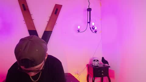 spencerm_ online show from 11/25/25, 11:38