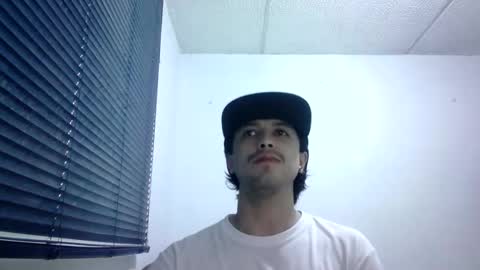 Snapshot of sperm_donor94 chatting on 04/06/26, 07:15 sperm_donor94 online show from 04/06/26, 07:15