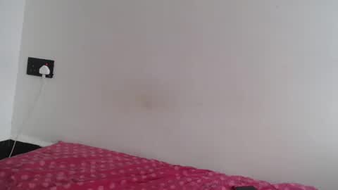 Snapshot of spice_queen chatting on 02/23/26, 06:33 dela online show from 02/23/26, 06:33