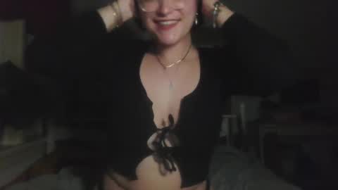 Snapshot of spiceberrybb chatting on 09/11/25, 03:17 spiceberrybb online show from 09/11/25, 03:17