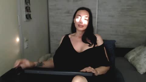 Carla online show from 05/07/26, 03:50