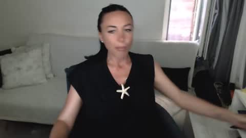Carla online show from 06/19/26, 01:37