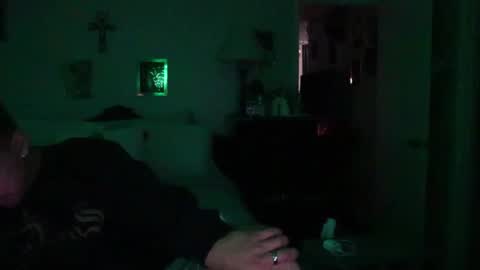 Snapshot of spicey_couple222 chatting on 12/27/24, 02:14 spicey_couple222 online show from 12/27/24, 02:14