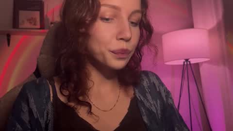 Snapshot of spicy___caramel chatting on 10/19/25, 04:40 spicy___caramel online show from 10/19/25, 04:40