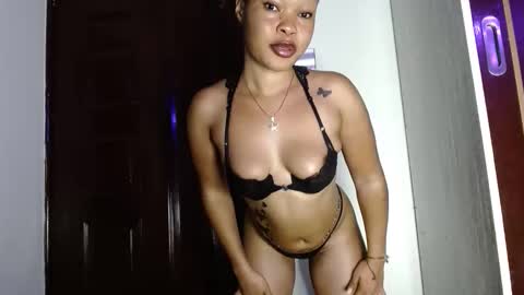 Snapshot of spicy_kerrine chatting on 11/09/25, 12:42 Spicy kerrine online show from 11/09/25, 12:42