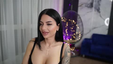 Spicy Maple online show from 11/11/25, 08:09