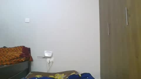 Snapshot of spicybobolishia_ chatting on 05/18/26, 04:29 Bobo online show from 05/18/26, 04:29