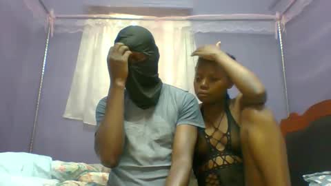 Snapshot of spicyit2 chatting on 12/19/25, 09:27 Ebony Spicy online show from 12/19/25, 09:27