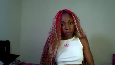 Snapshot of spicyshante chatting on 10/15/25, 06:52 Shante online show from 10/15/25, 06:52