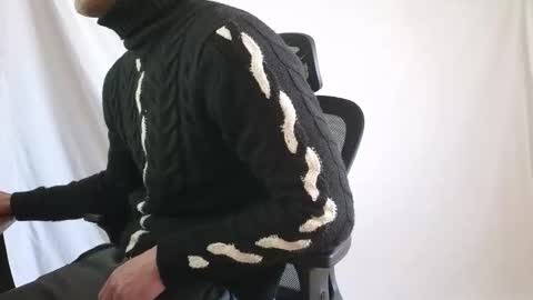 Marco. When Im offline you can view premium content in bio online show from 12/14/25, 09:36