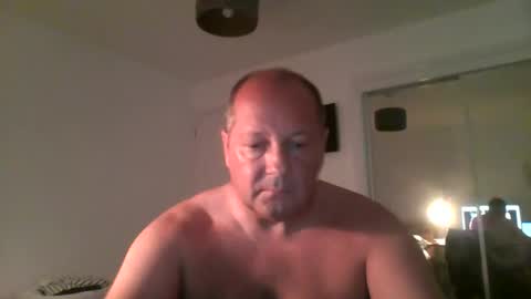 Snapshot of spidey1051a chatting on 09/24/25, 02:31 spidey1051a online show from 09/24/25, 02:31