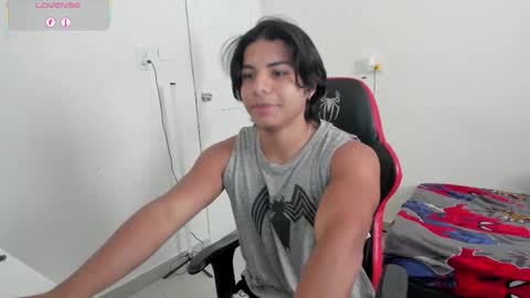 Snapshot of spideychill chatting on 09/25/25, 04:43 spideychill online show from 09/25/25, 04:43