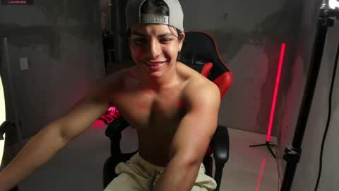 Snapshot of spideychill chatting on 04/16/26, 05:08 spideychill online show from 04/16/26, 05:08