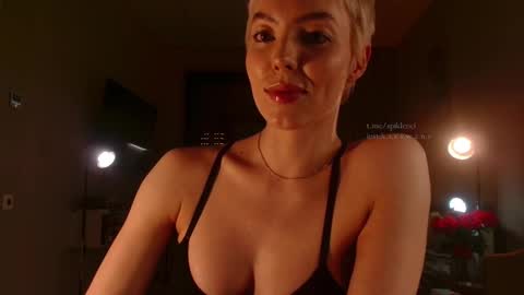 Elizabeth online show from 02/17/26, 05:08