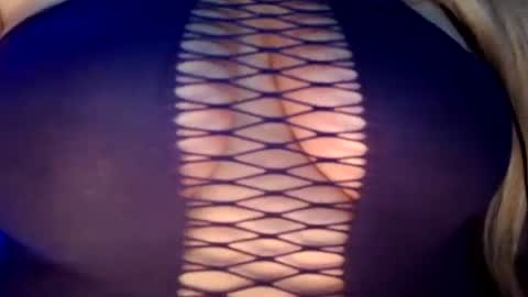 Vanessa Spade online show from 11/12/25, 05:57