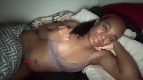 Snapshot of spinprincess_ chatting on 01/06/25, 04:04 Spinerina online show from 01/06/25, 04:04