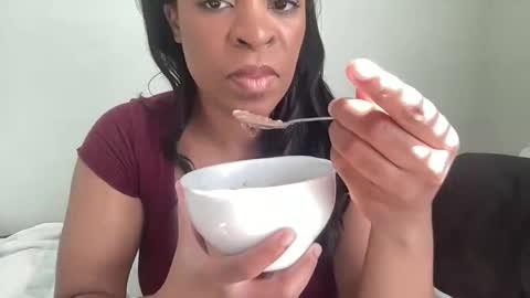 Snapshot of spinprincess_ chatting on 03/11/25, 06:08 Spinerina online show from 03/11/25, 06:08