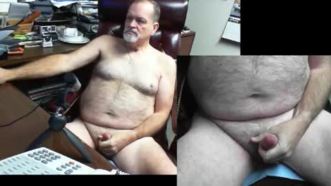 Snapshot of spitfire1964 chatting on 01/20/25, 07:14 Spitfire online show from 01/20/25, 07:14