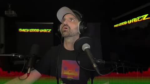 Snapshot of splivke chatting on 10/24/25, 12:30 Splivke online show from 10/24/25, 12:30