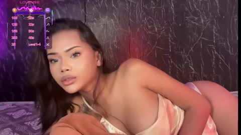 Snapshot of spoileme_babexx chatting on 06/25/26, 07:18 CALL ME RAINE online show from 06/25/26, 07:18