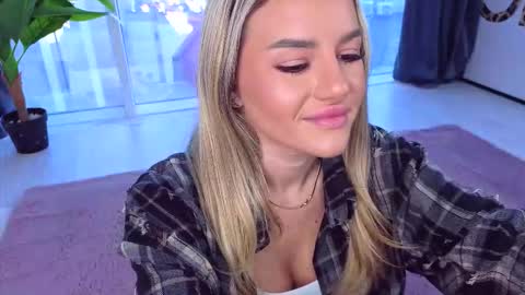 Anna online show from 11/24/25, 10:59