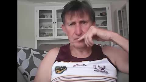 Snapshot of sportbill181 chatting on 10/15/25, 10:43 sportbill181 online show from 10/15/25, 10:43