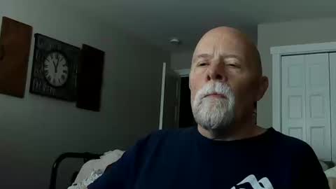 Snapshot of sportfish chatting on 10/11/25, 06:06 sportfish online show from 10/11/25, 06:06