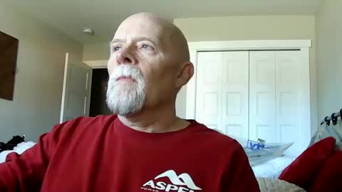 Snapshot of sportfish chatting on 11/08/25, 06:51 sportfish online show from 11/08/25, 06:51
