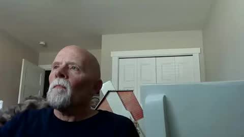 Snapshot of sportfish chatting on 05/08/26, 01:11 sportfish online show from 05/08/26, 01:11