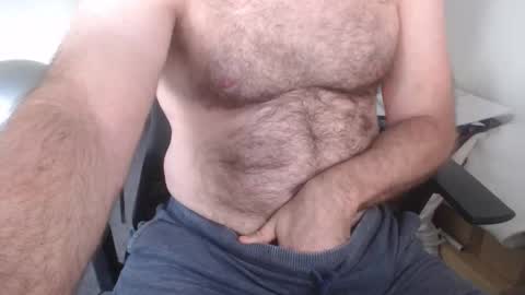 Snapshot of sportyplay1 chatting on 10/27/25, 12:47 sportyplay1 online show from 10/27/25, 12:47