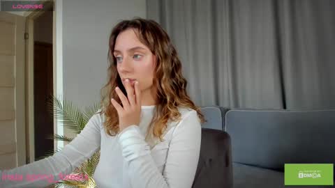 Lilly  online Monday - Friday ask time in pm online show from 03/05/25, 12:11