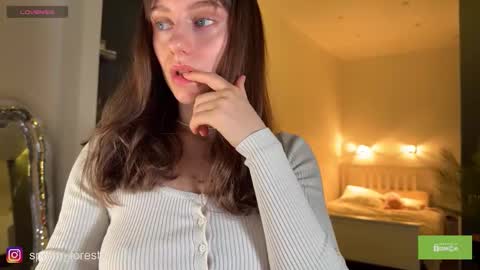 Lilly  online Monday - Friday ask time in pm online show from 02/27/26, 06:35