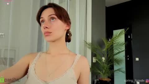 Snapshot of spring_forestxx chatting on 06/27/26, 01:39 Lily my new acc3 online show from 06/27/26, 01:39