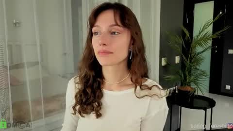 Snapshot of spring_forestxx chatting on 07/03/26, 02:01 Lily my new acc3 online show from 07/03/26, 02:01