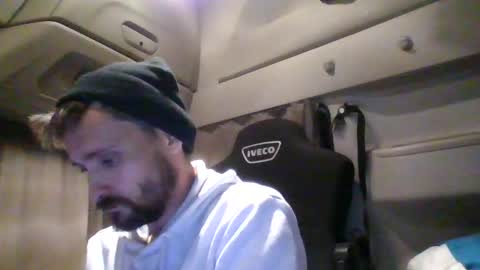 spyco82 online show from 01/28/25, 05:46