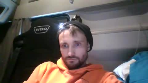 spyco82 online show from 02/03/25, 02:34