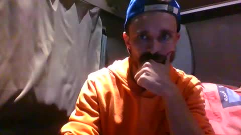 spyco82 online show from 10/21/25, 05:46