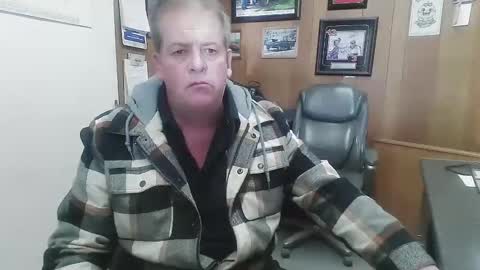 Snapshot of spyder719 chatting on 03/11/25, 03:02 spyder719 online show from 03/11/25, 03:02