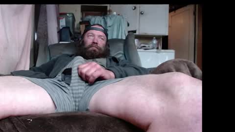 Snapshot of squegly chatting on 04/14/26, 09:21 Bryan online show from 04/14/26, 09:21