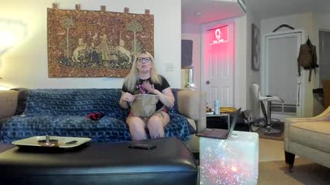 Roxy Day  Mossimo Knight online show from 12/23/24, 01:40
