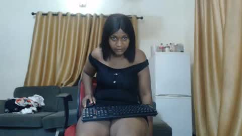 Snapshot of squirtcunt_xola chatting on 03/27/26, 02:06 melanie online show from 03/27/26, 02:06