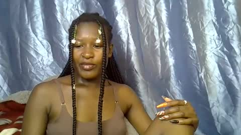 Snapshot of squirting_freak chatting on 09/23/25, 11:35 squirting_freak online show from 09/23/25, 11:35