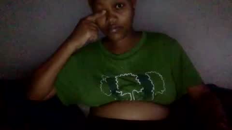 Snapshot of squirtqueen333 chatting on 10/16/25, 10:27 shana online show from 10/16/25, 10:27