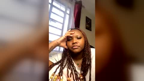 Snapshot of squirty_ebony_ chatting on 06/20/26, 11:35 Princess online show from 06/20/26, 11:35