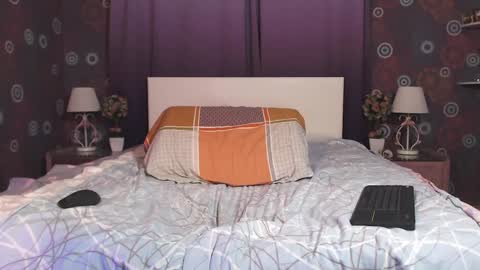 Snapshot of squirtyjess chatting on 01/31/25, 04:14 just Jess online show from 01/31/25, 04:14