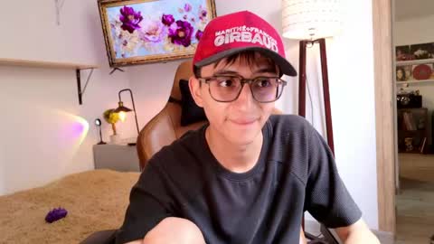 Snapshot of sr_evann chatting on 05/25/26, 04:57 sr_evann online show from 05/25/26, 04:57