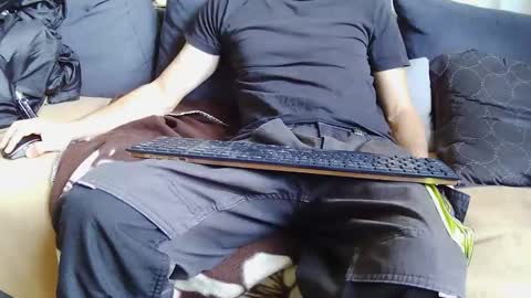 Srevinu online show from 11/17/25, 09:15