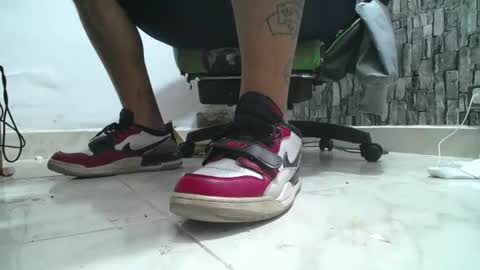 sr master cum its my old account online show from 06/22/26, 03:25