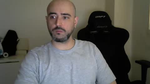 Snapshot of srtramposo chatting on 03/16/26, 01:48 srtramposo online show from 03/16/26, 01:48